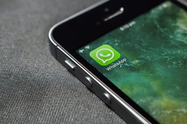 realiza videollamada por whatsapp